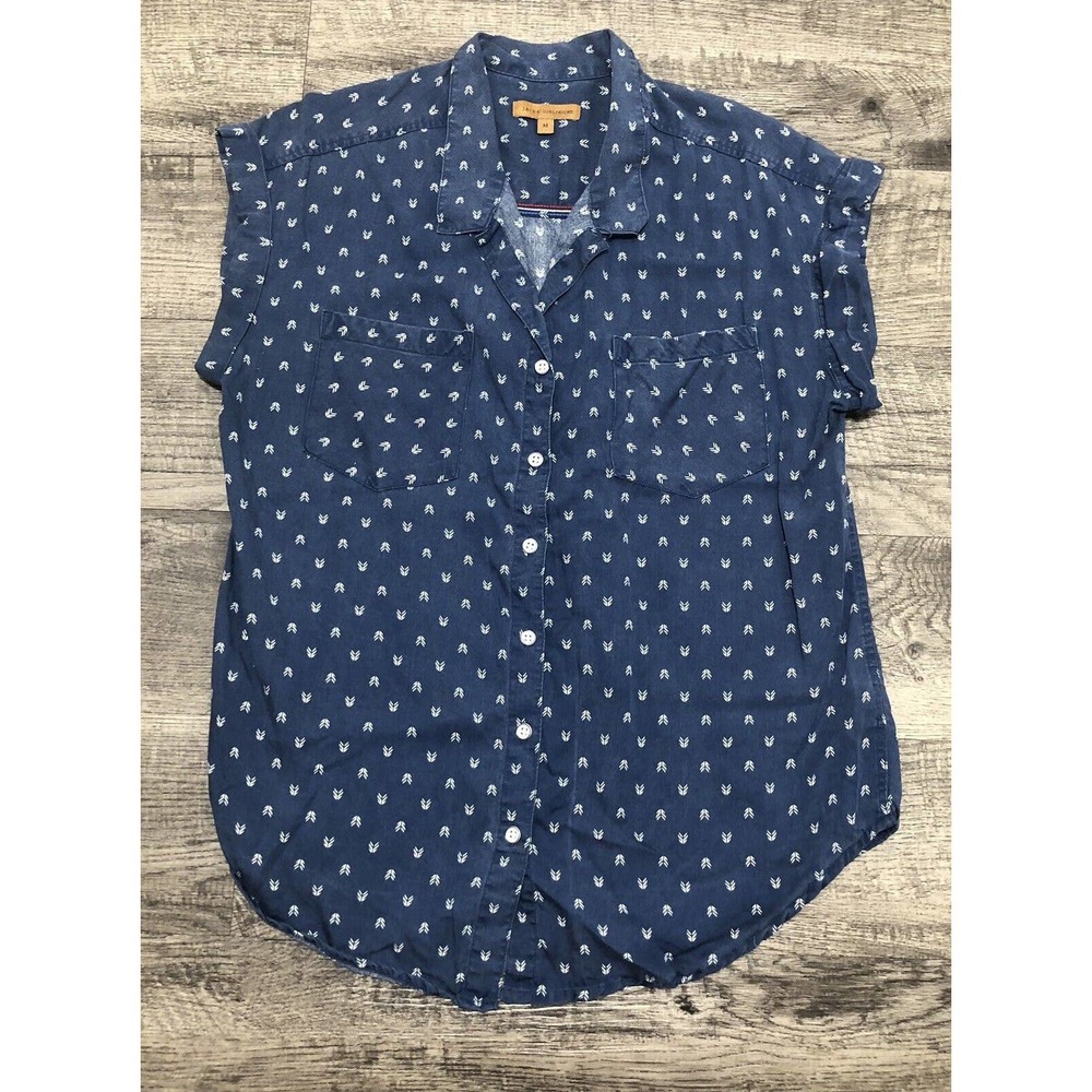 Jachs Girlfriend Blue Chambray Top Sz M Womens Button Cap Sleeve Blouse Shirt E2